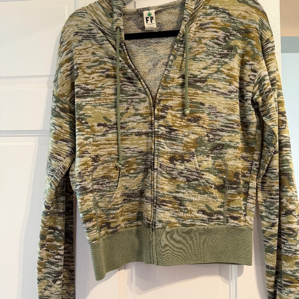 ladies Free People zip up hoodie Medium